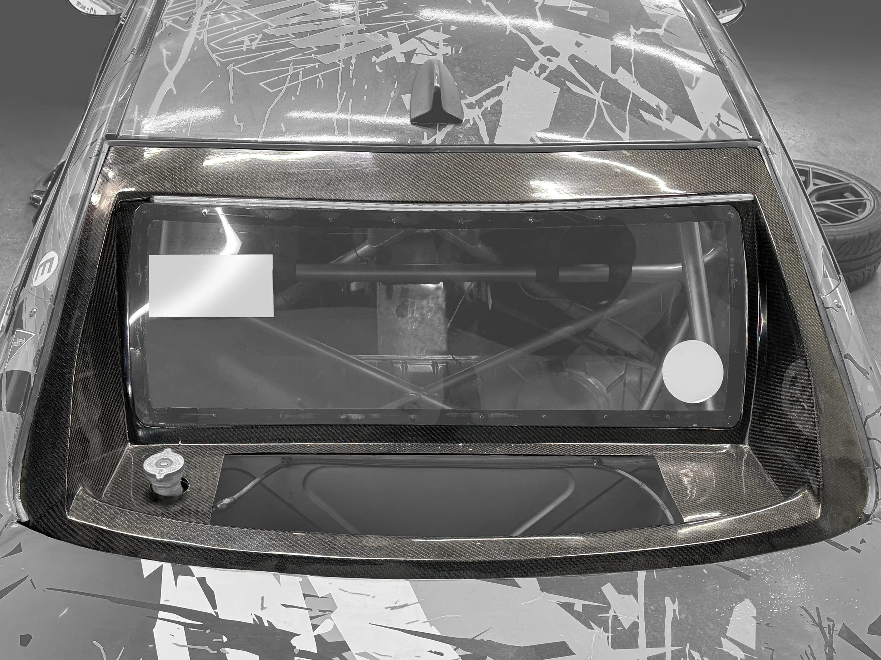 Rear window thumbnail 1