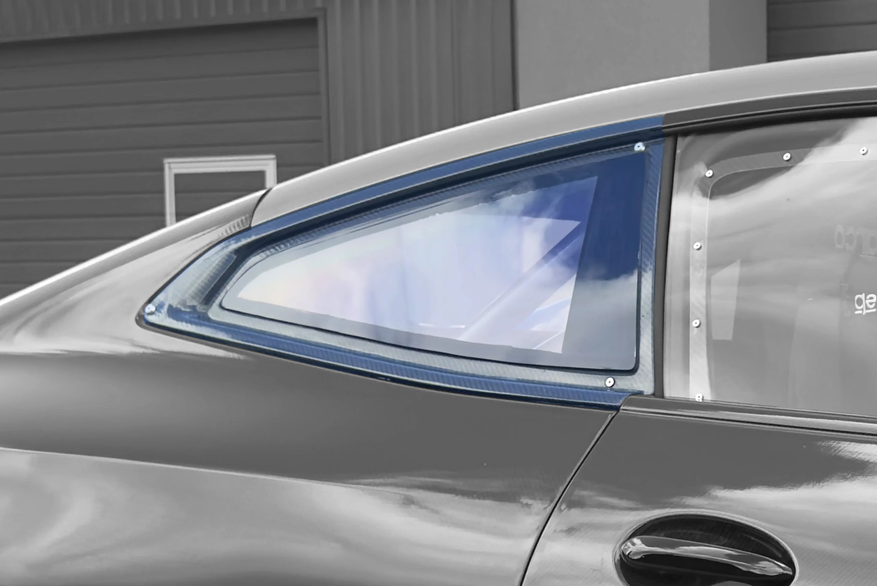 Set of rear side windows thumbnail 2