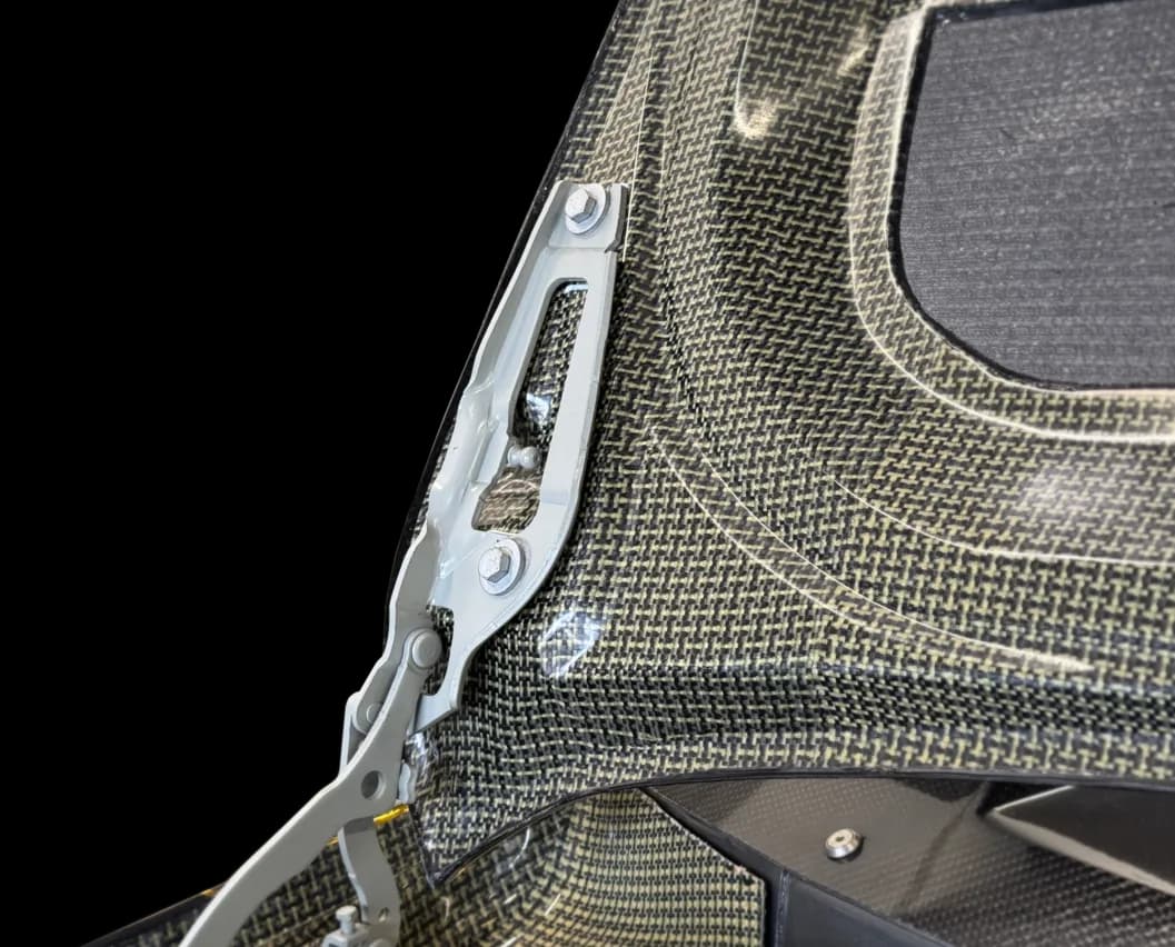 Rear bonnet thumbnail 5