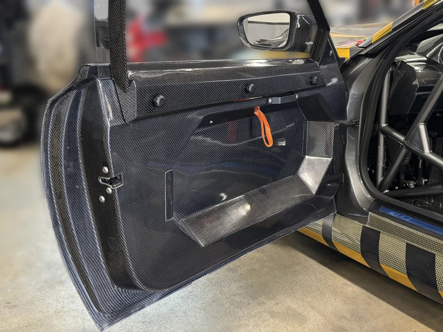 Left door thumbnail 6