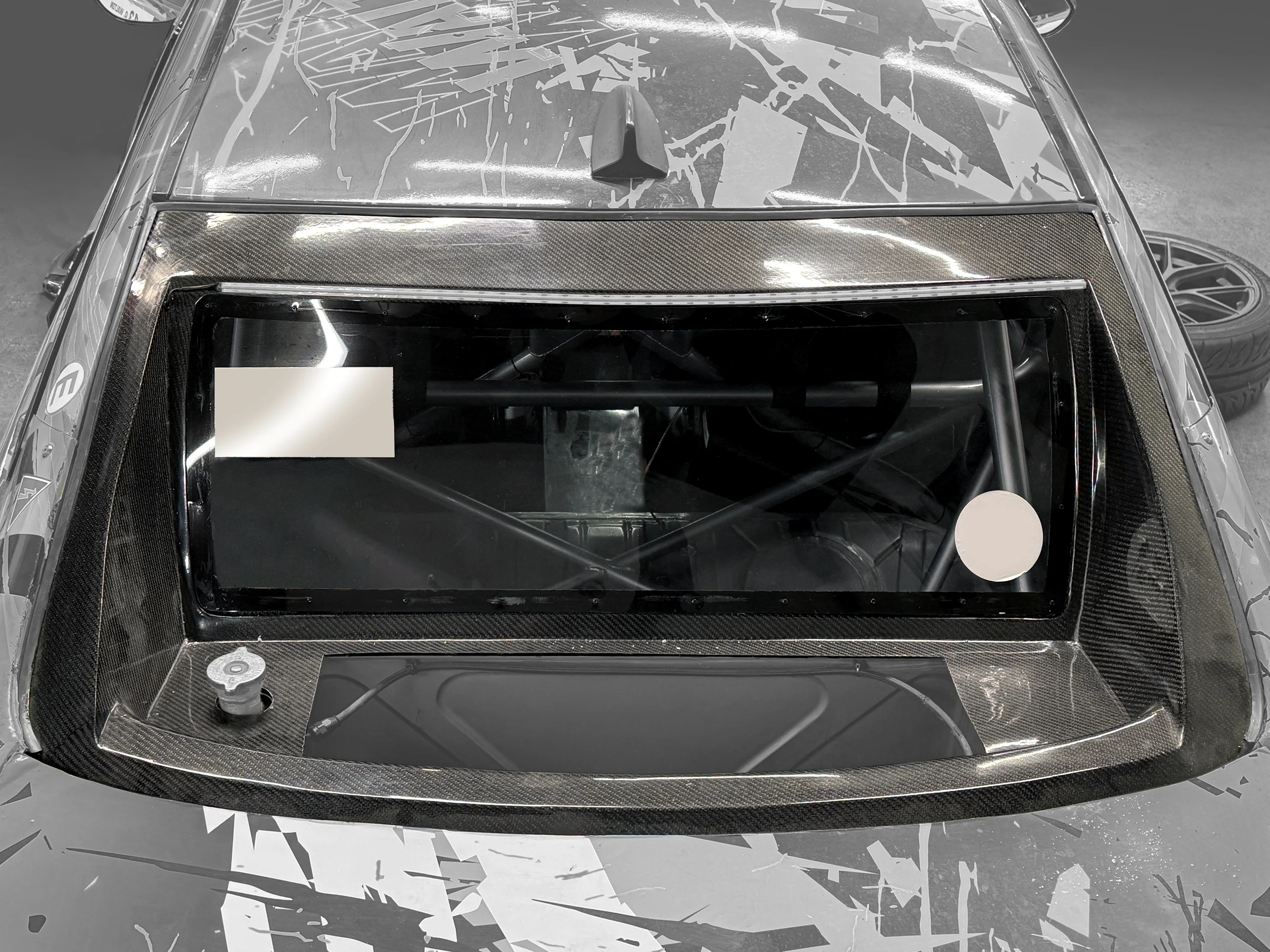 Rear window - Image 2