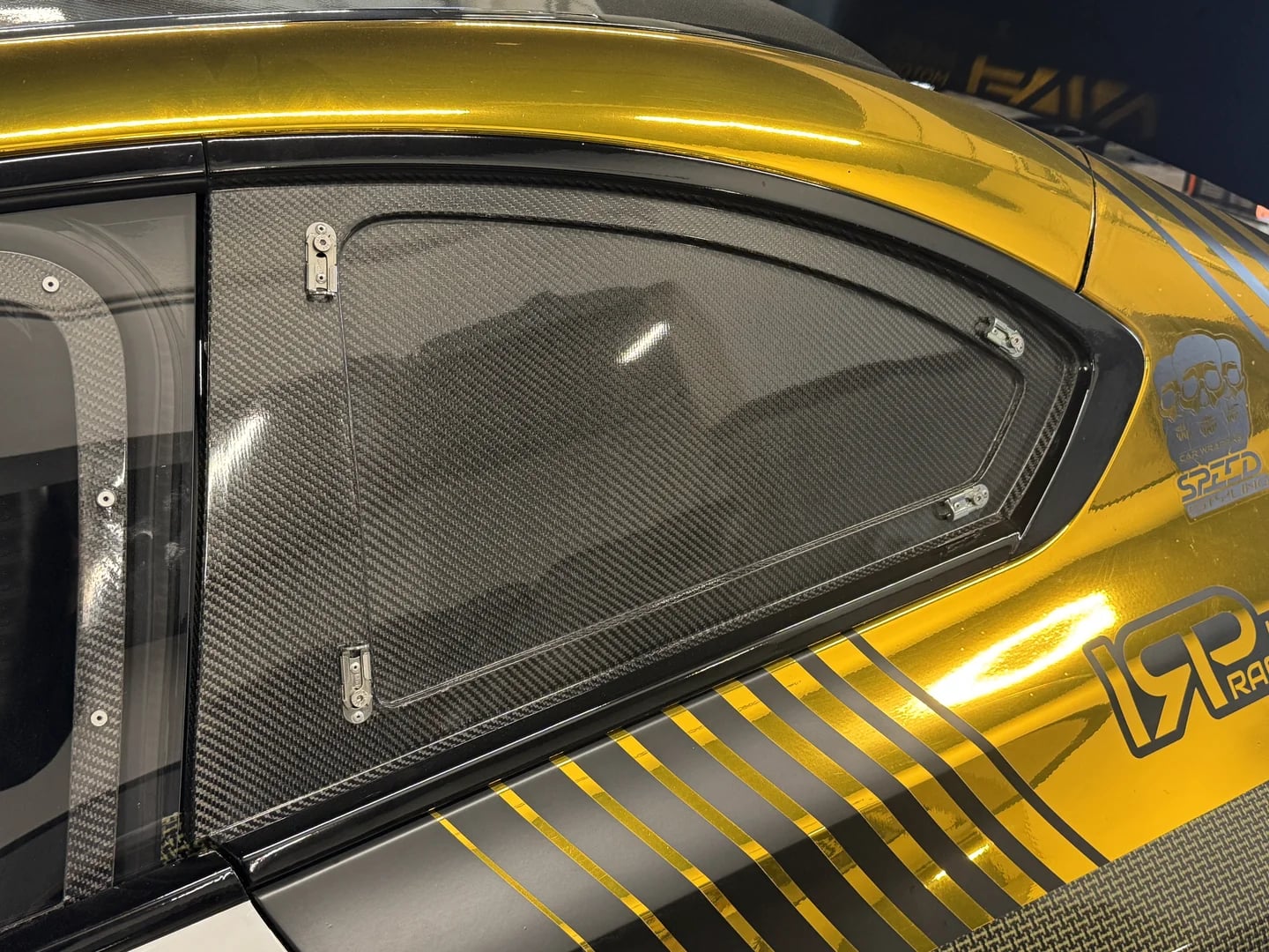 Set of rear side windows frames - Image 5
